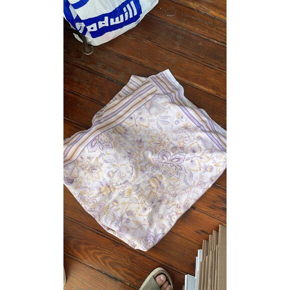 NWT Victoria’s Secret 2 in 1 floral print towel backpack - Picture 3 of 4